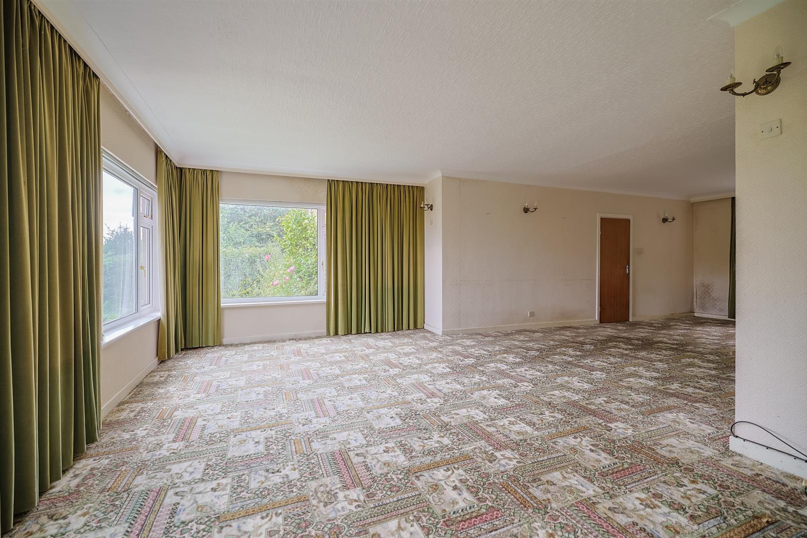 Fairways, 22, Ar Y Bryn, Pembrey, Burry Port, SA16 0AX